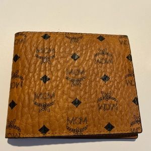 Mcm wallet